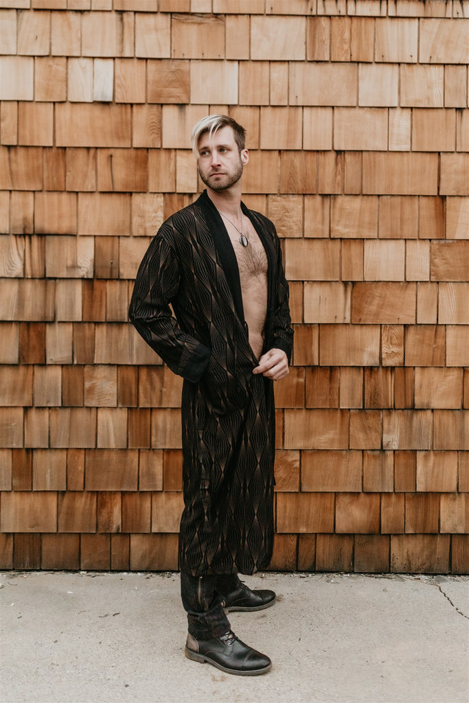 Smokin' Robe - Black w/ Diamond Deco Tan