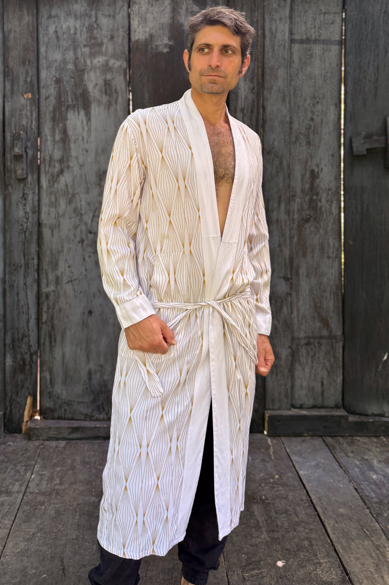 Smokin' Robe - White w/Diamond Deco Gold – The Phoenix Rose