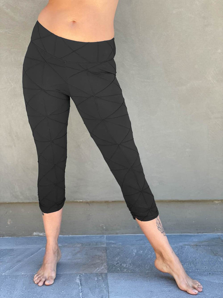 Bamboo Texture Capri Leggings